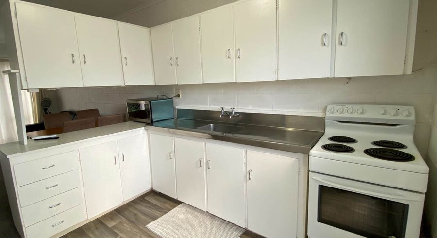  at 32B Lush Avenue, Saint Johns, Auckland