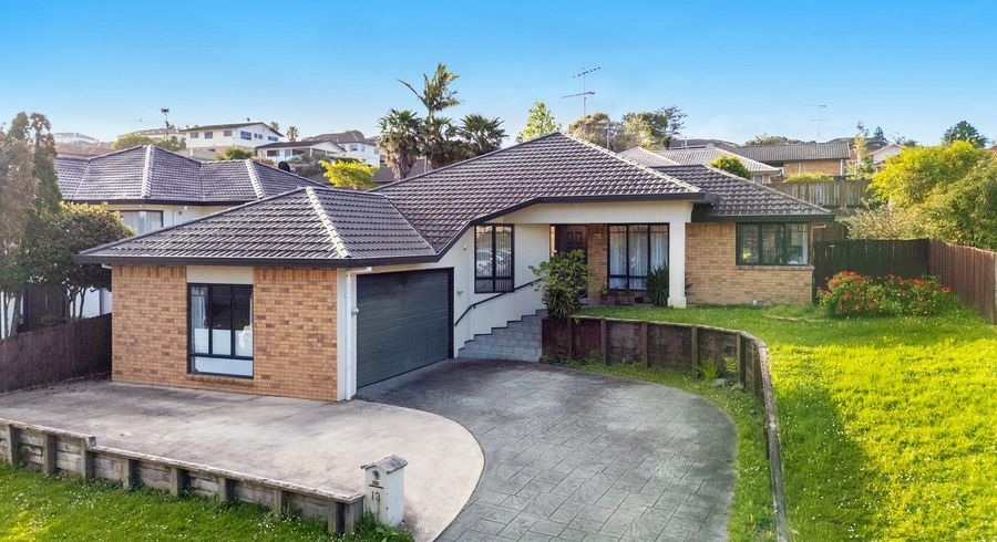  at 13 De Havilland Drive, Goodwood Heights, Manukau City, Auckland