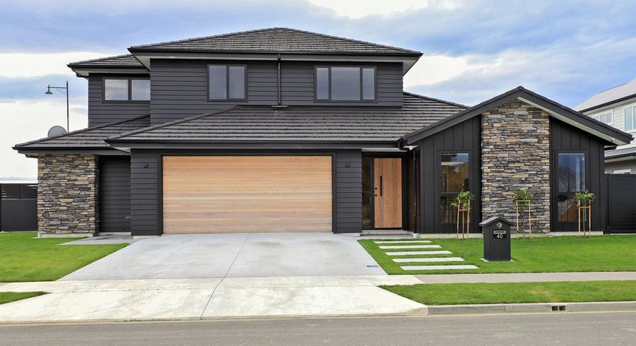  at 40 Aspiring Drive, Poraiti, Napier