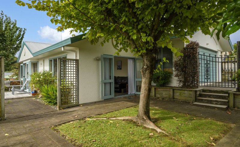  at 3 Sunvale Place, Gate Pa, Tauranga