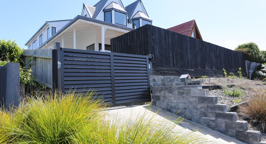  at 128 Beach Rd, Castor Bay, North Shore City, Auckland