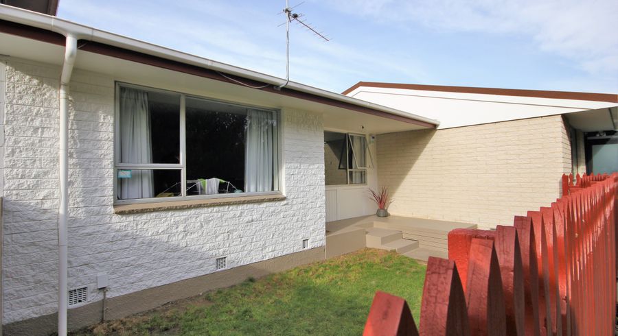  at 2/738 Ferry Road, Woolston, Christchurch