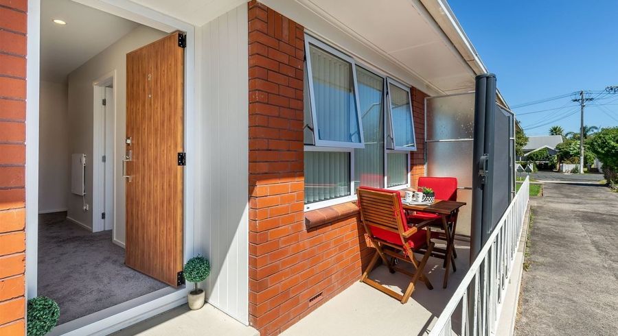  at 2/26 Kingsway Avenue, Sandringham, Auckland