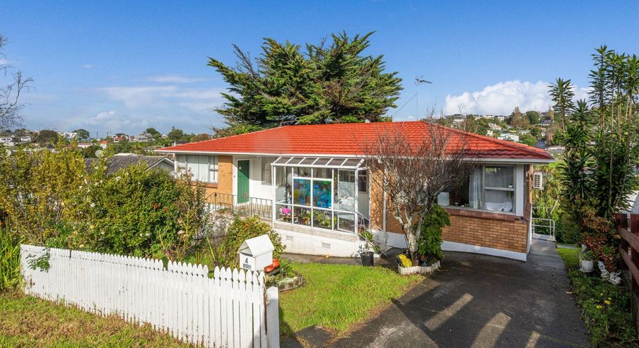  at 4 Bel Air Drive, Hillsborough, Auckland City, Auckland