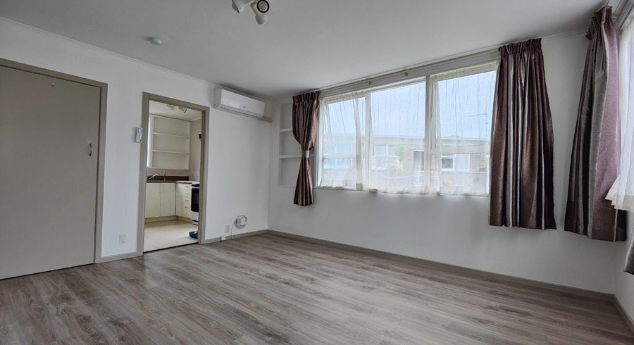  at 2/85 Owairaka Ave, Mount Albert, Auckland City, Auckland