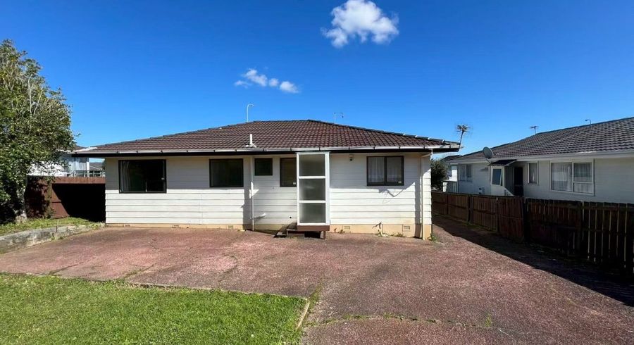  at 112 Aviemore Drive, Highland Park, Manukau City, Auckland