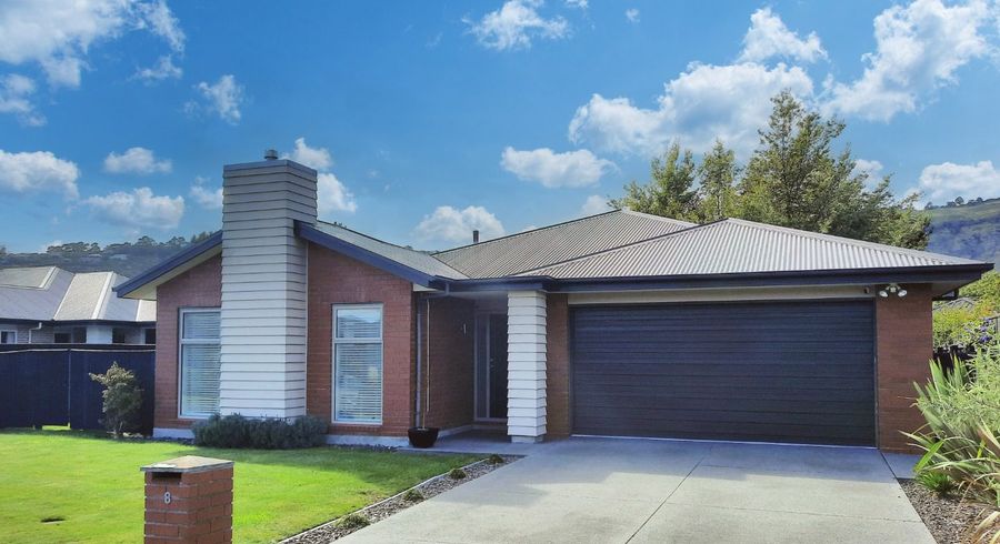  at 8 Fredrica Lane, Heathcote, Christchurch City, Canterbury