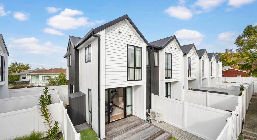 at 4/26 Moa Road, Point Chevalier, Auckland
