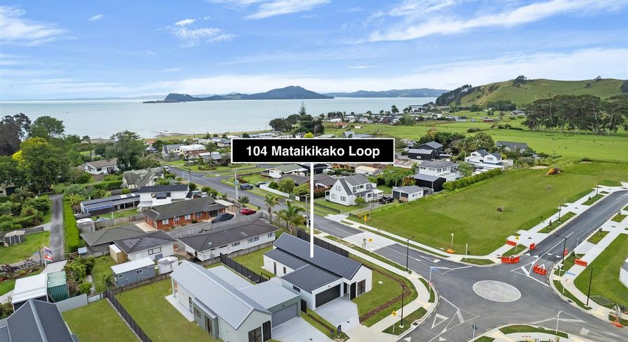  at 104 Mataikokako Loop, Kawakawa Bay, Manukau City, Auckland