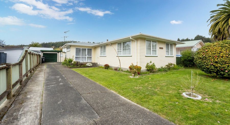  at 44 Oregon Drive, Maoribank, Upper Hutt