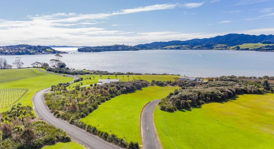  at 2958 State Highway 10, Paewhenua Island, Mangonui