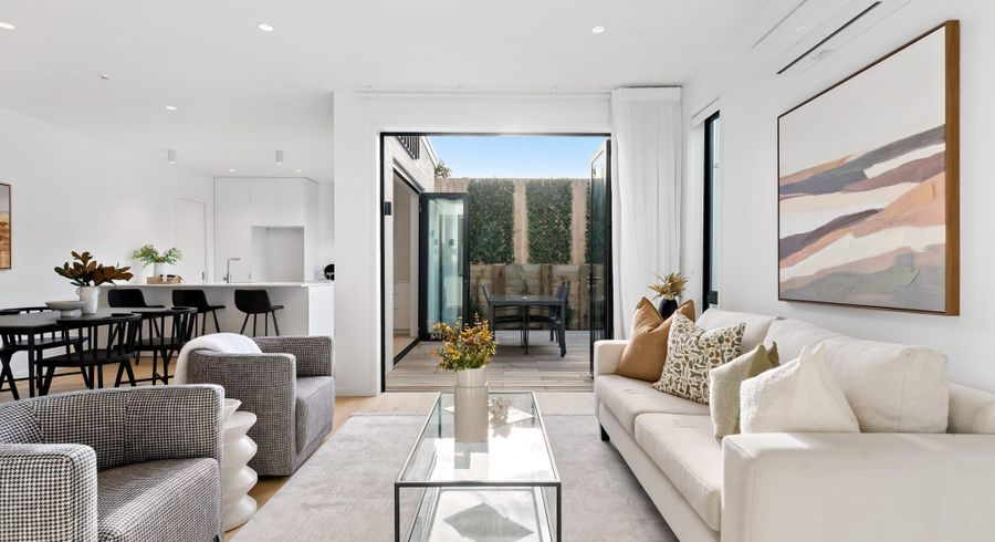  at 31C Lake Pupuke Drive, Takapuna, North Shore City, Auckland