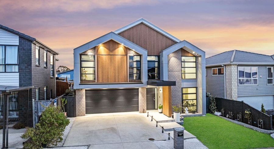  at 19  Tinaku Road, Flat Bush, Manukau City, Auckland