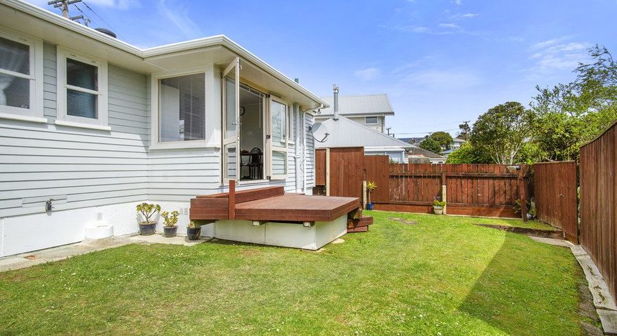  at 5 Cara Crescent, Paparangi, Wellington, Wellington