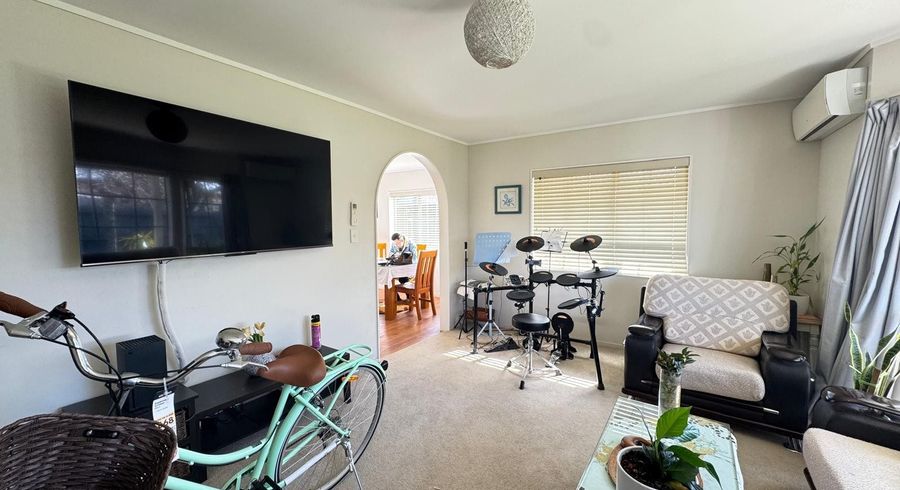 at 11 Travers Place, Northpark, Manukau City, Auckland