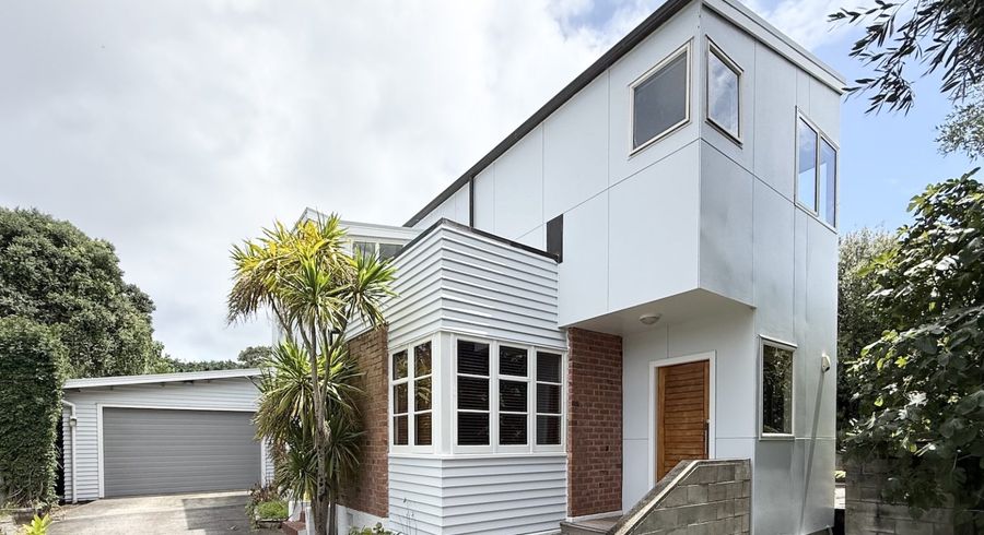  at 68 Te Kawa Road, Greenlane, Auckland City, Auckland