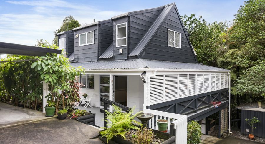  at 26A Harrybrook Road, Green Bay, Auckland