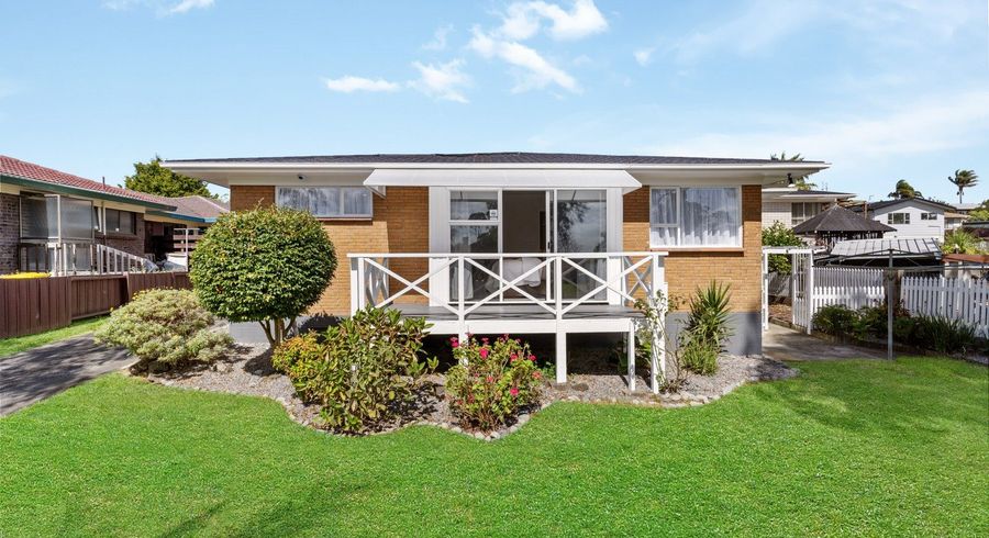  at 1/38 Ballater Place, Highland Park, Auckland