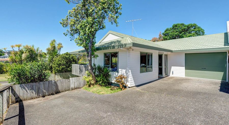  at 2/65 Charlotte Street, Stanmore Bay, Rodney, Auckland