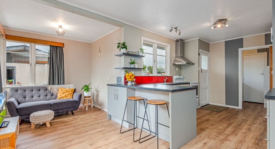  at 33 Peters Avenue, Cloverlea, Palmerston North