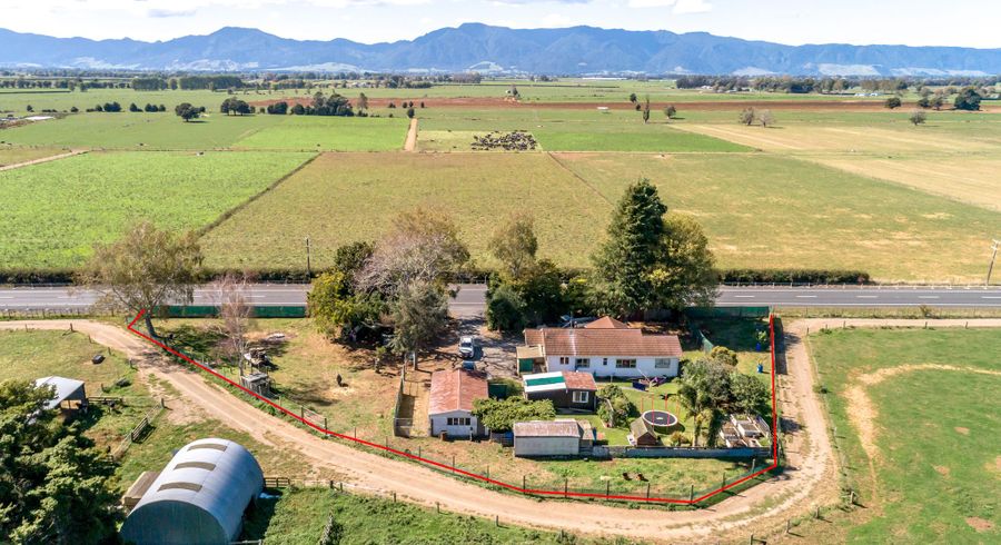  at 6006 State Highway 27, Ngarua