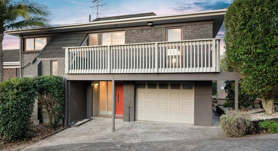  at 1/17 Mizpah Road, Waiake, North Shore City, Auckland