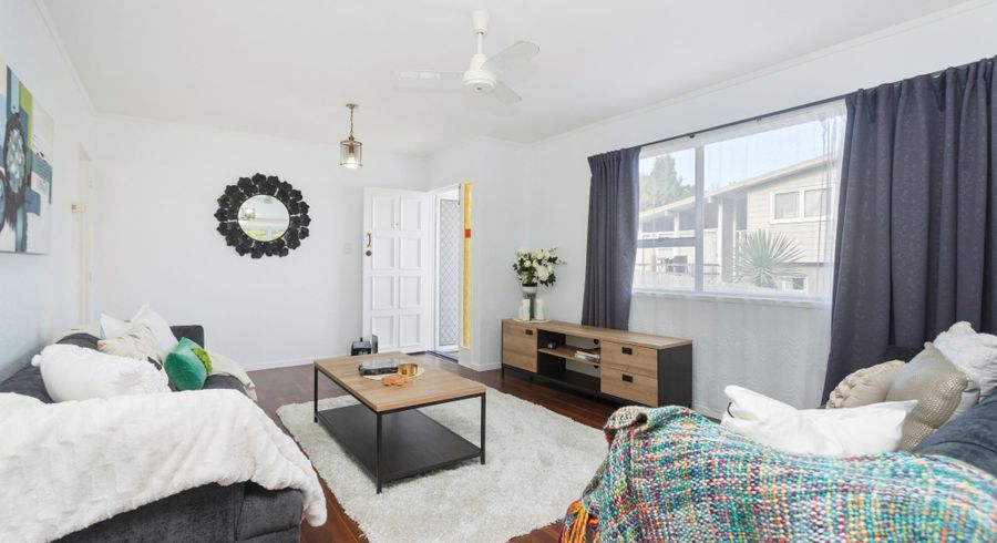  at 24 Preston Avenue, Henderson, Auckland