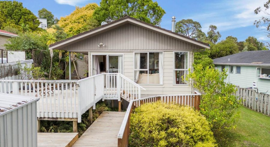  at 32 Terra Nova Street, Glen Eden, Auckland