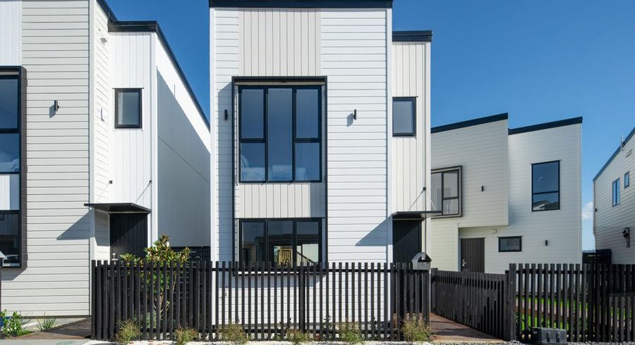  at 6 Greenbrier Street, Westgate, Waitakere City, Auckland