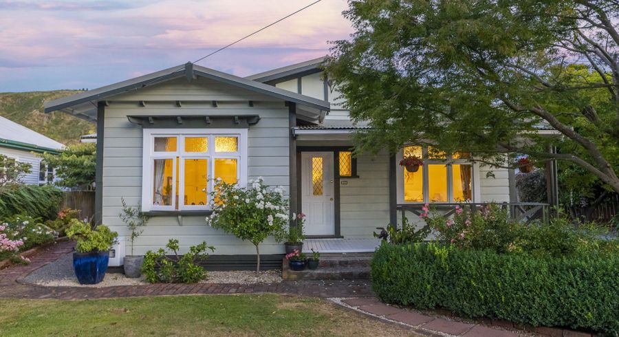  at 44 Hinemoa Street, Paraparaumu