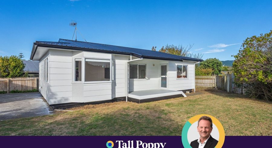  at 4 Ross Grove, Paraparaumu