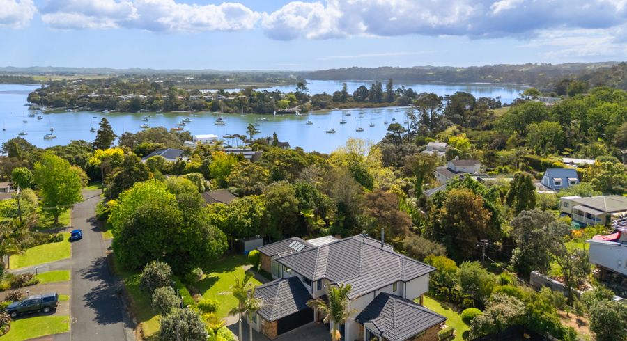  at 3 Traffic Road, Greenhithe, North Shore City, Auckland