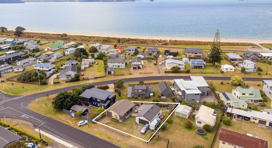  at 3 Captain Cook Road, Cooks Beach, Thames-Coromandel, Waikato