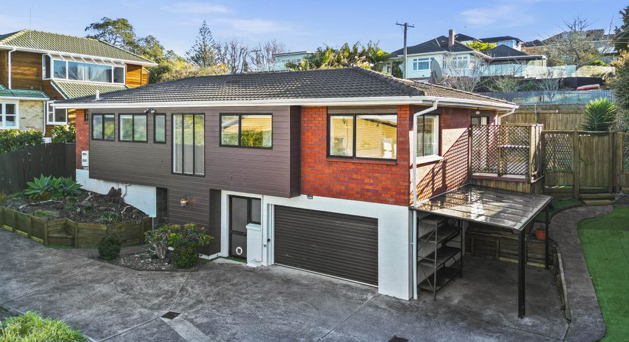  at 2/20 Beach Road, Mellons Bay, Manukau City, Auckland