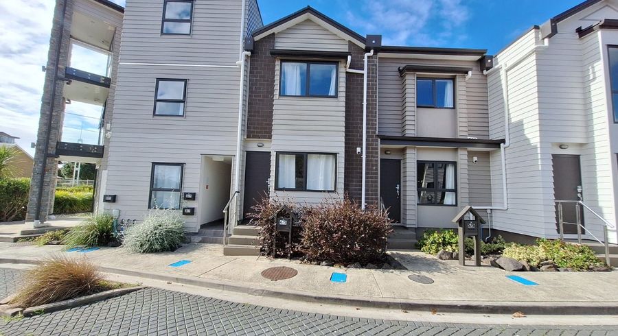  at 6/5 Wallson Crescent, Wiri, Manukau City, Auckland