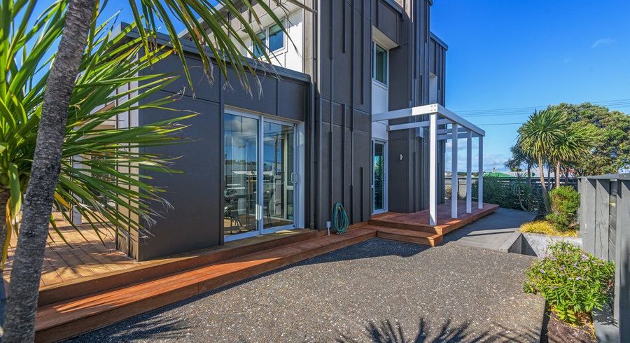  at 1 Roore Street, Foxton Beach, Horowhenua, Manawatu / Whanganui
