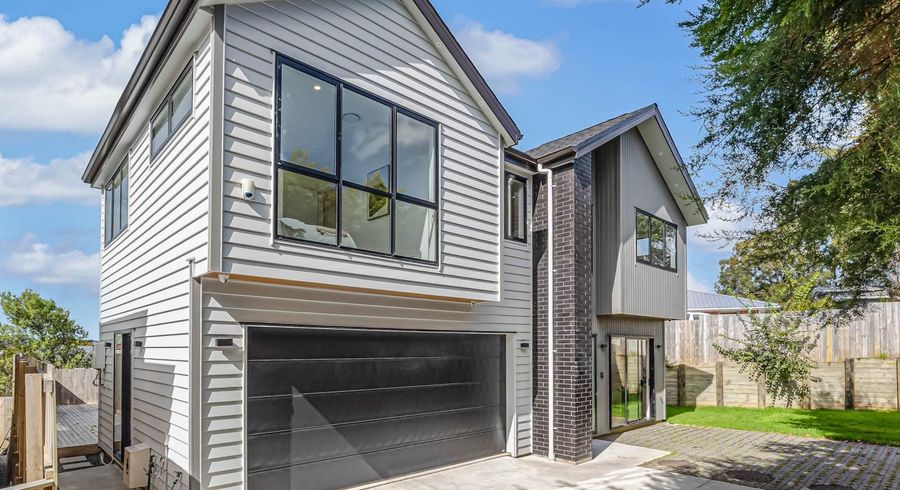  at 8C Willow Way, Sunnyhills, Auckland