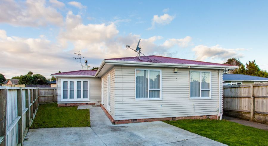  at 118 Gloucester Rd, Manurewa, Manukau City, Auckland