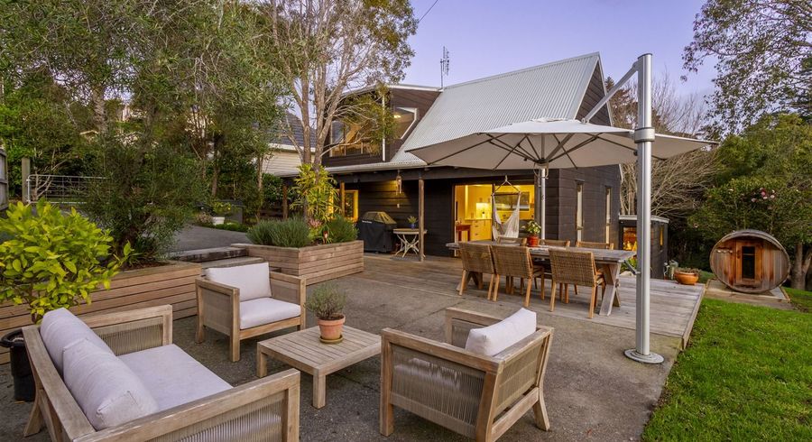  at 19 Bernard Magnus Lane, Greenhithe, Auckland