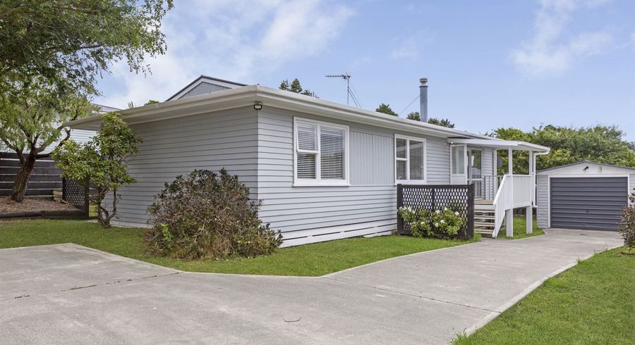  at 406 Warspite Avenue, Ascot Park, Porirua