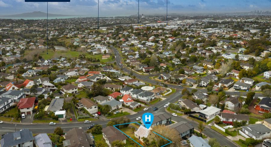  at 8 Athena Drive, Totara Vale, North Shore City, Auckland