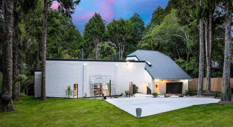  at 719 Scenic Drive, Henderson Valley, Waitakere City, Auckland
