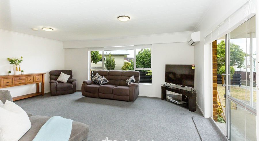  at 15A Bonnie Glen Crescent, Ebdentown, Upper Hutt, Wellington