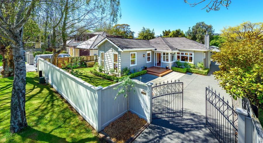  at 25 Thorrington Road, Cashmere, Christchurch City, Canterbury