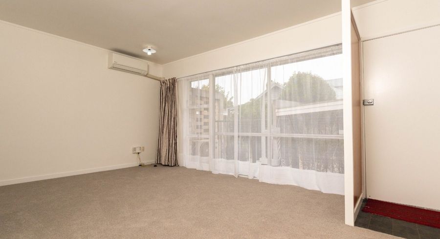  at 2/24 Shackleton Road, Mount Eden, Auckland City, Auckland