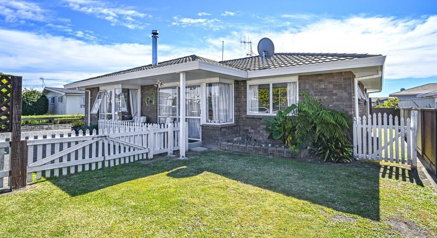  at 1110A Karamu Road North, Mayfair, Hastings
