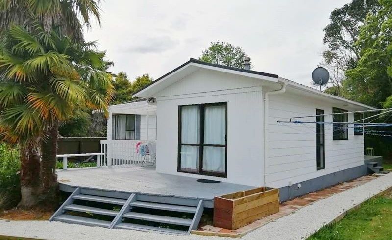  at 4 Garner Place, Glenfield, Auckland