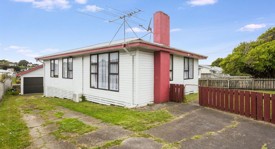  at 5 Whanga Crescent, Titahi Bay, Porirua