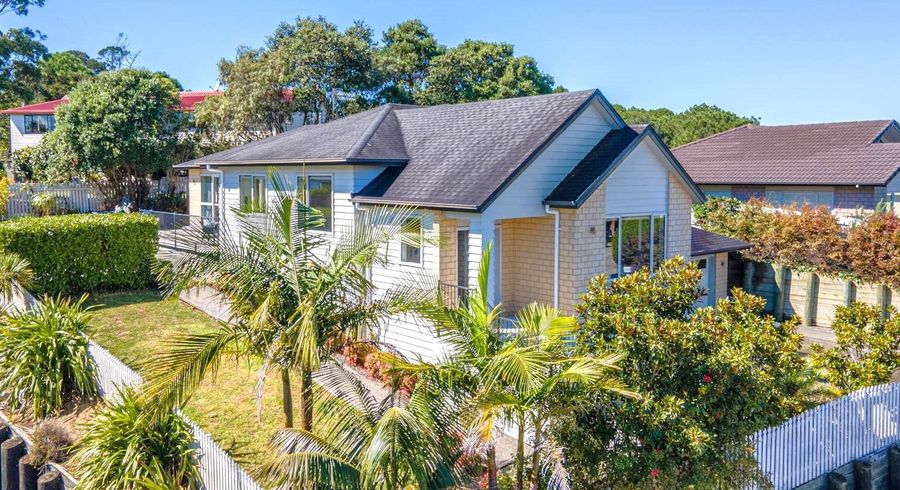  at 92 Glendhu Road, Bayview, North Shore City, Auckland