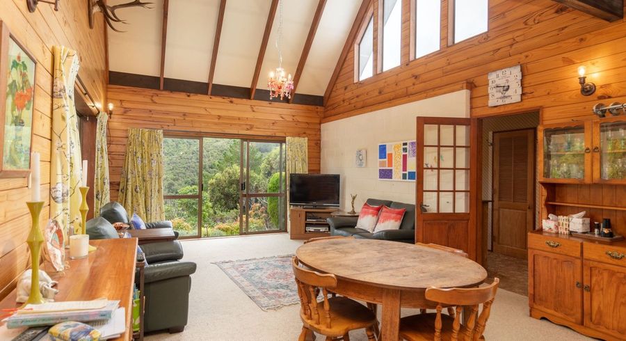  at 695 Whitemans Valley Road, Whitemans Valley